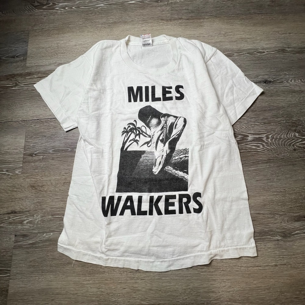 Fruit of‎ the Loom Miles Walkers Tee Unisex M White Vintage 90s Florida Graphic